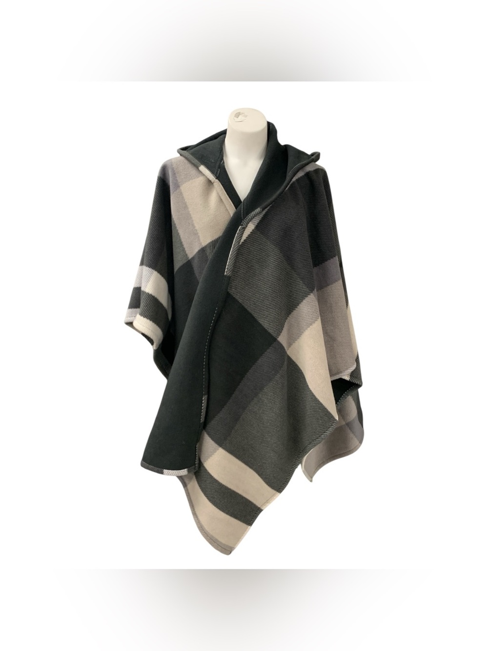 RACHEL Rachel Roy Hooded Plaid Poncho in Black, Gray & Cream Size O/S